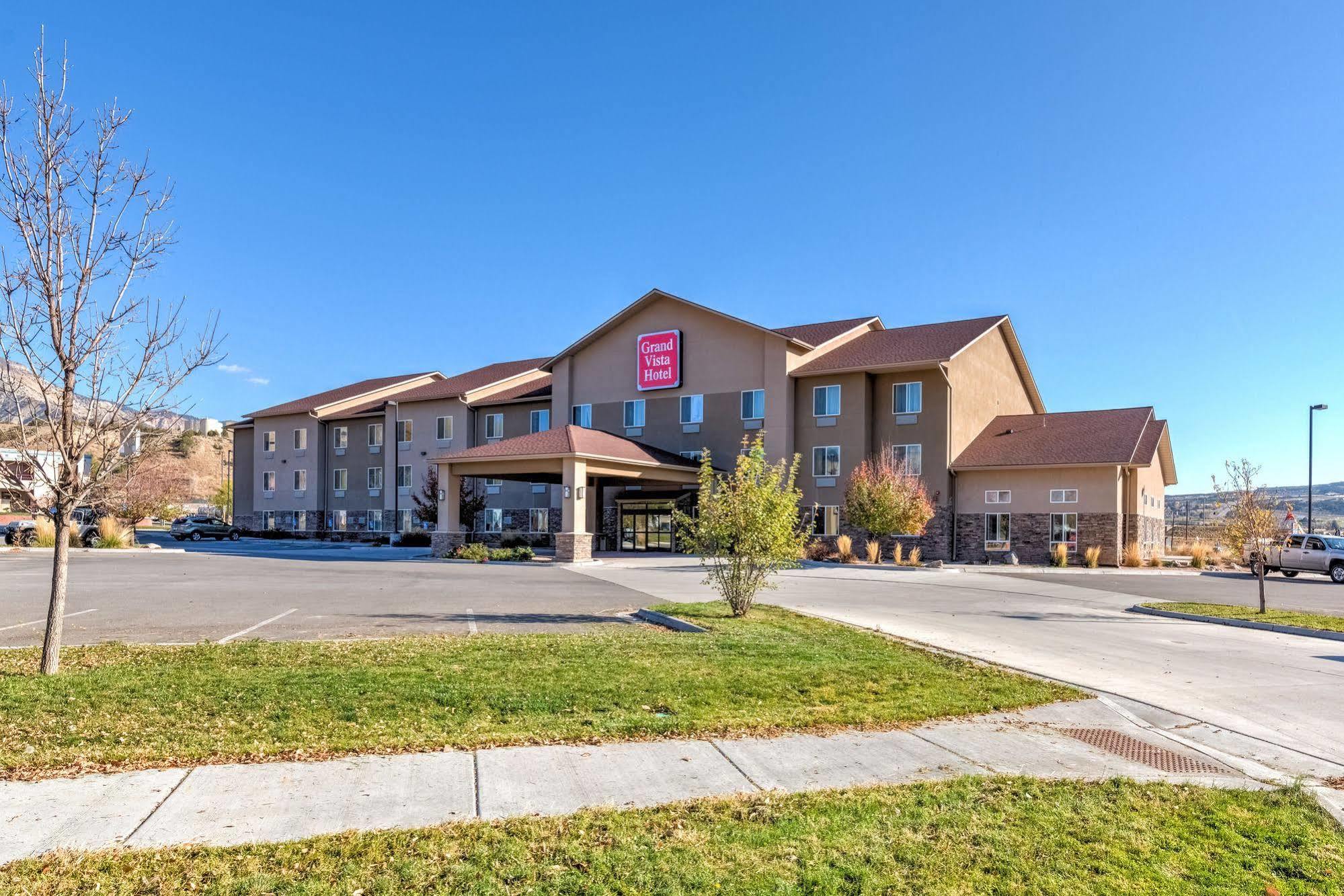 Grand Vista Hotel